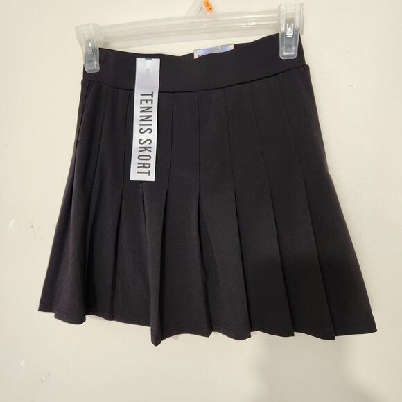 Indero tennis skort size  Small black pleated Active Collection    B8 - Picture 2 of 8